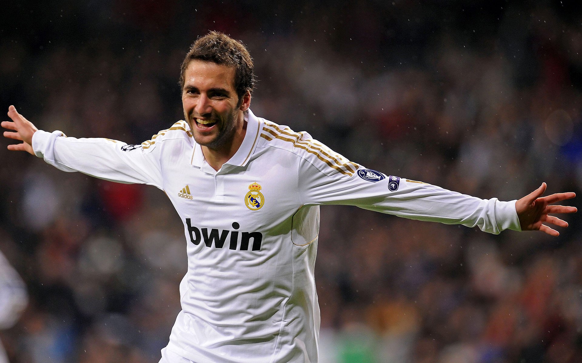 巴萨中场调整见成效,哈维战术再获验证,巴萨已开启与哈维的谈判